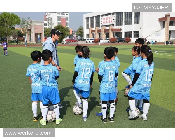 海南足球星选拔：挖掘本土潜力球员推动足球事业发展